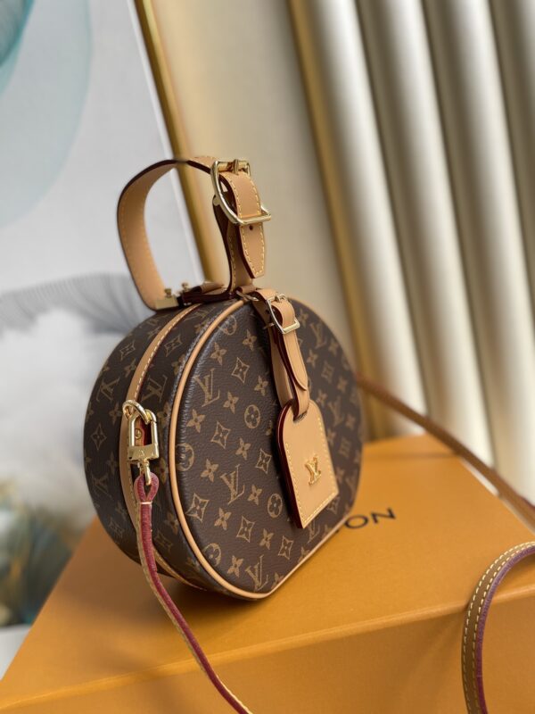 LV hard round cake box - Image 3
