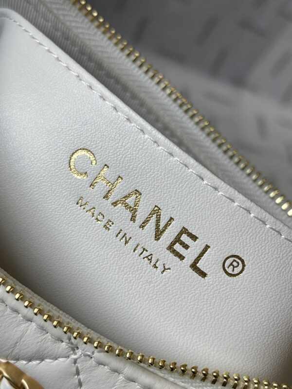 chanel underarm bag - Image 9