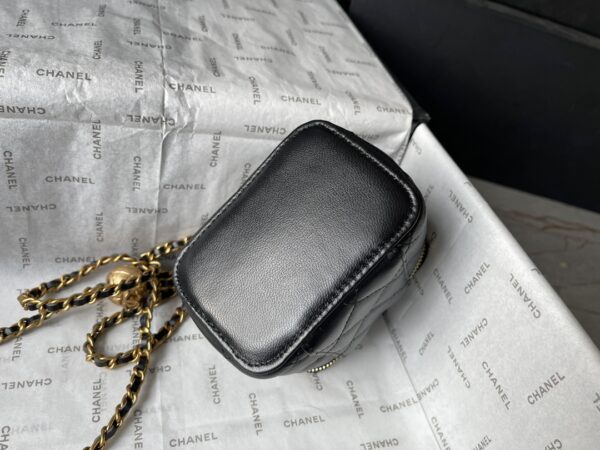 chanel Small makeup box - Image 5