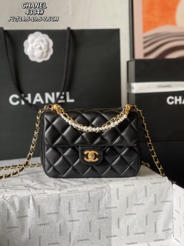 chanel pearl chain bag
