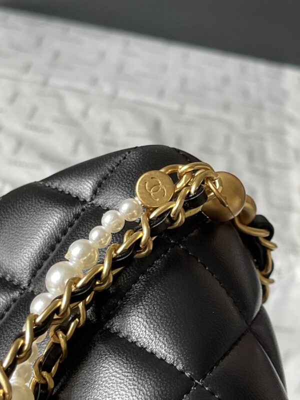 chanel pearl chain bag - Image 6