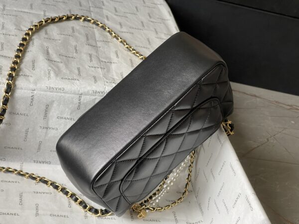 chanel pearl chain bag - Image 7