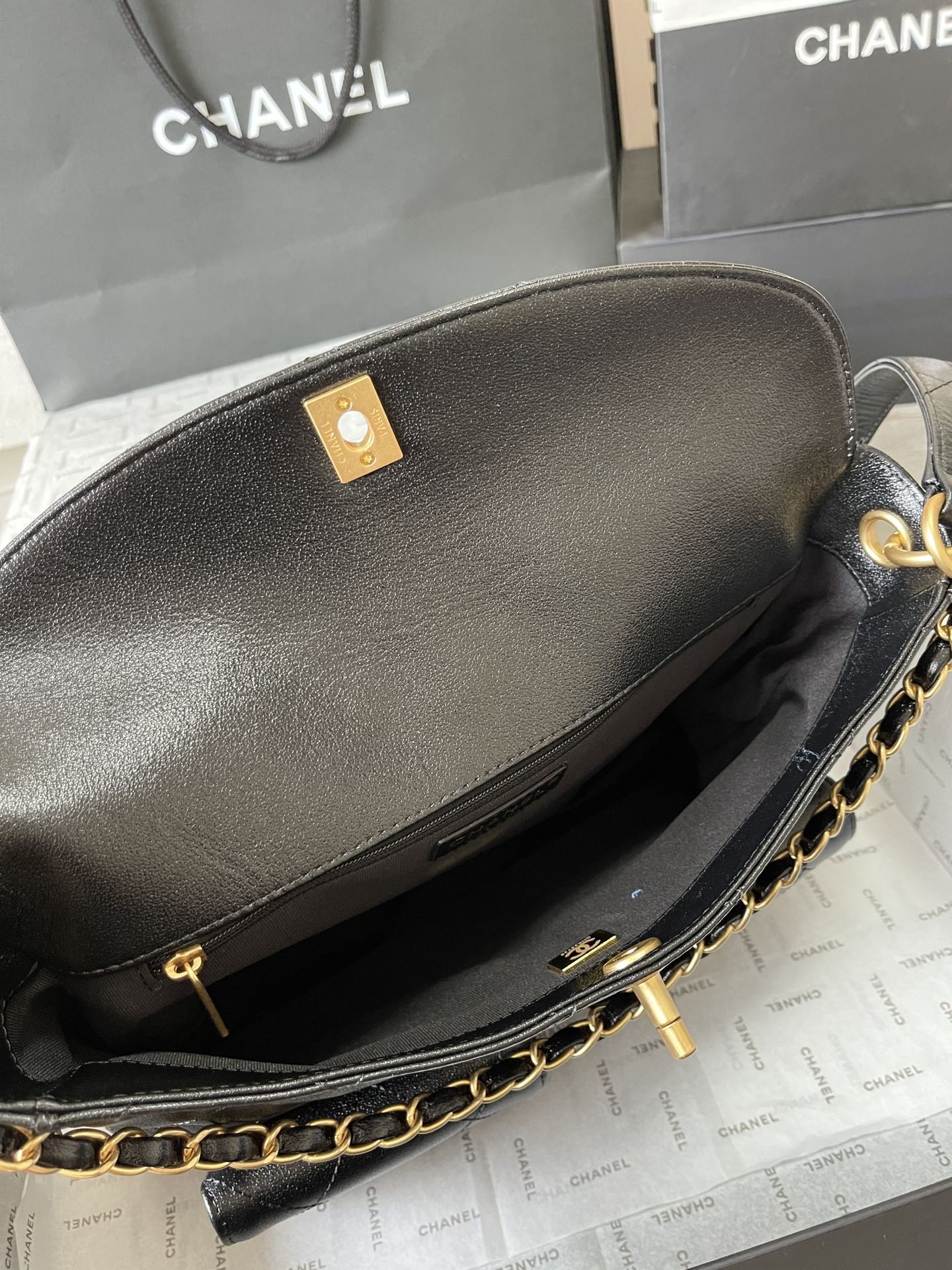 chanel underarm hipster bag - Image 7