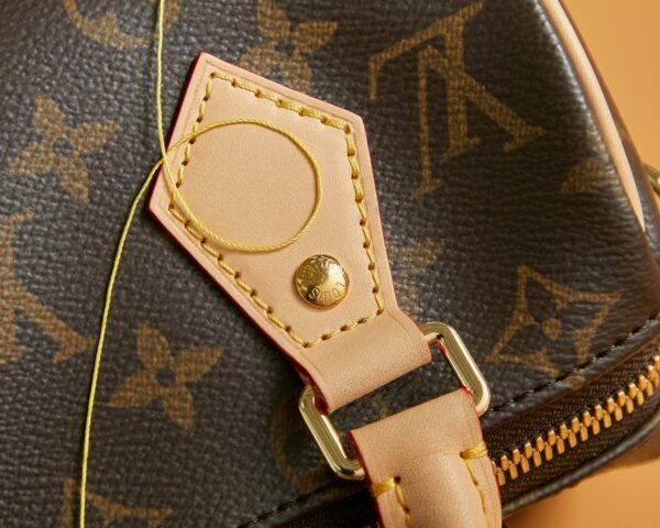 LV Speedy 20 - Image 5