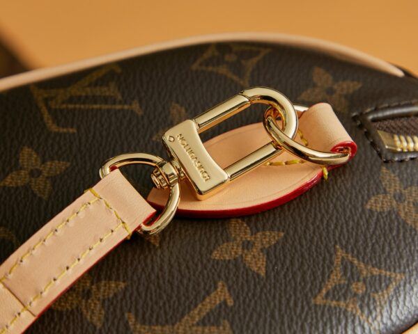 LV Speedy 20 - Image 8