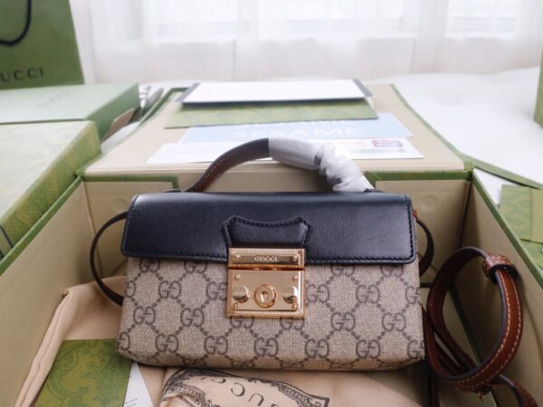 GUCCI Padlock bag
