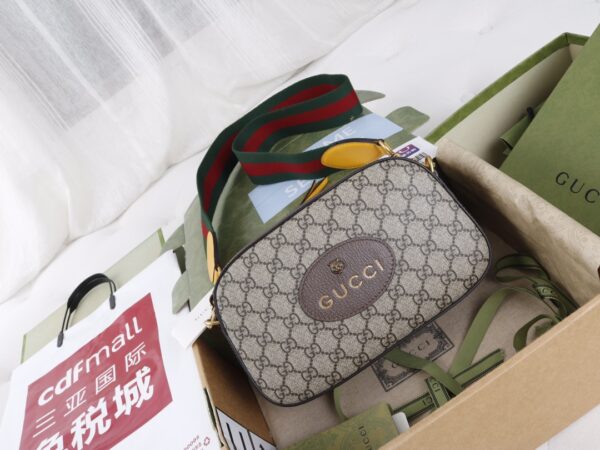 GUCCI Tiger head bag