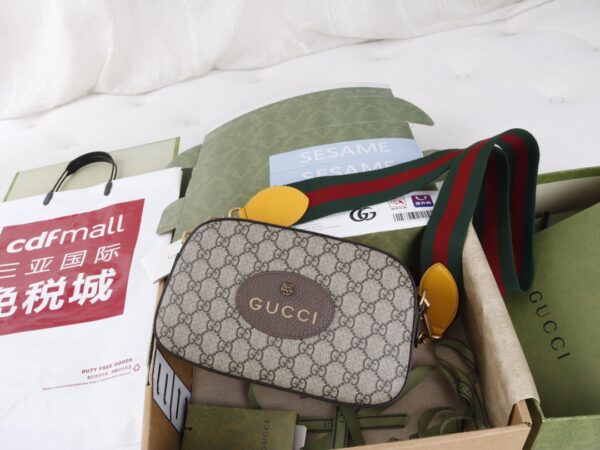 GUCCI Tiger head bag - Image 3