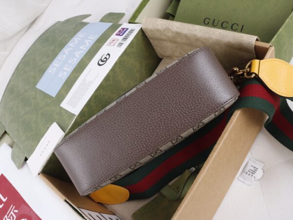 GUCCI Tiger head bag - Image 9
