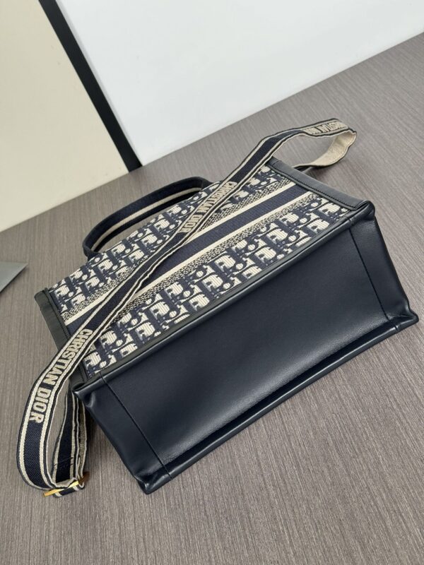 DIOR tote handbag - Image 6