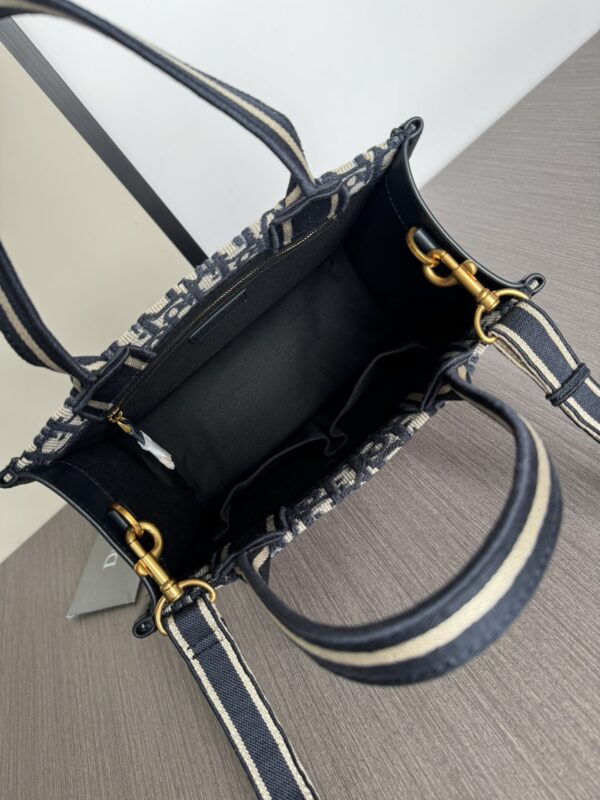 DIOR tote handbag - Image 8