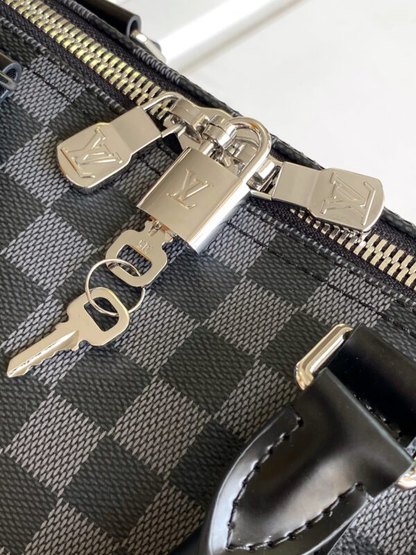 LV Keepall 50 - Image 8
