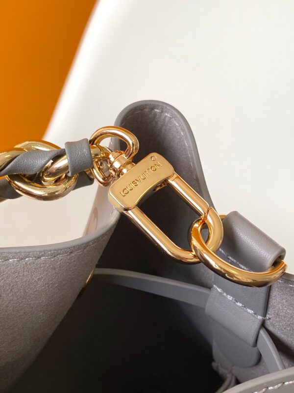 LV nano handbag - Image 5