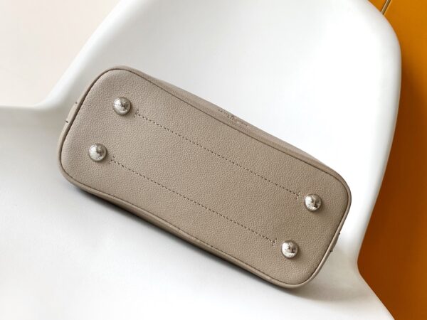 LV Monogram bag - Image 4