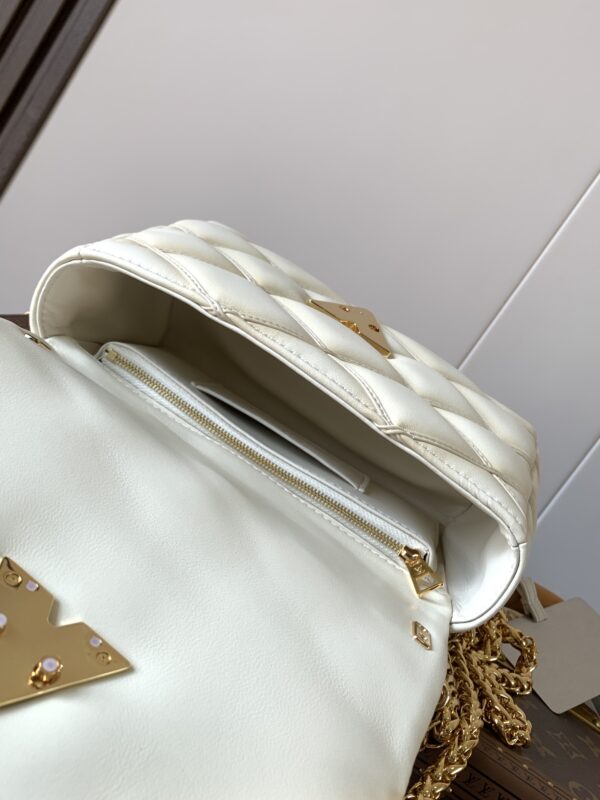 LV GO-14 - Image 7