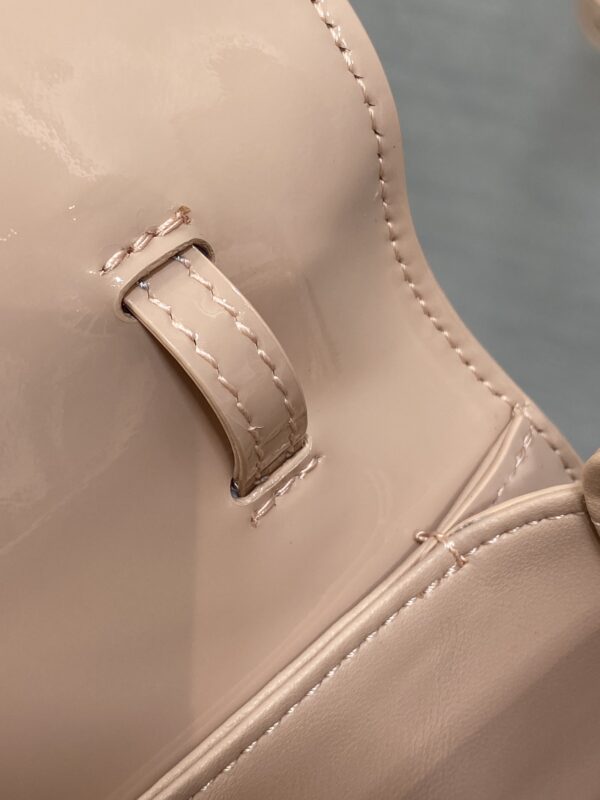 DIOR Montaigne Avenue - Image 8