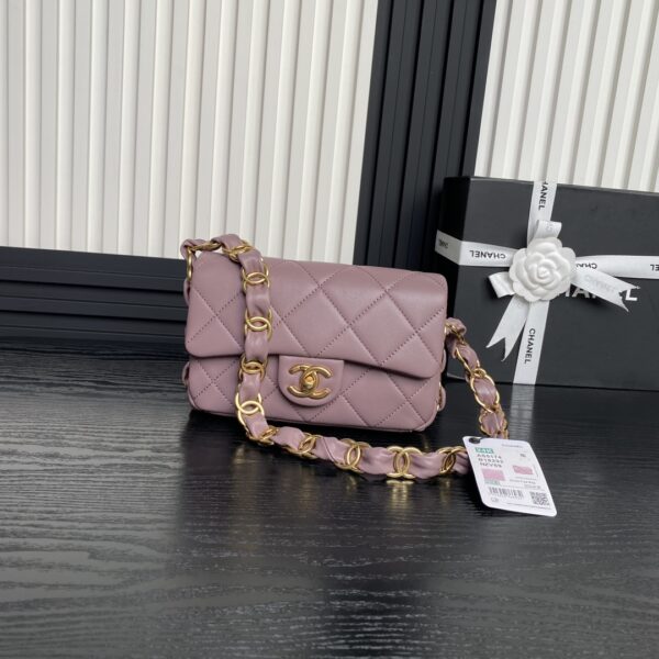 CHANEL underarm bag