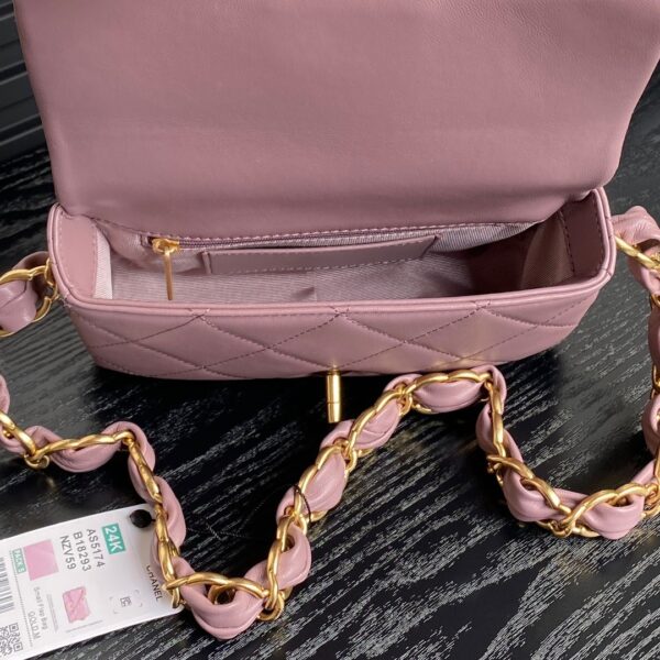 CHANEL underarm bag - Image 8