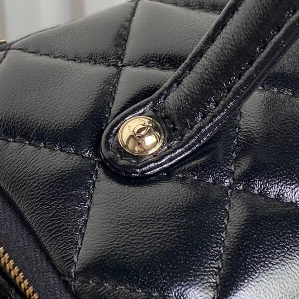 CHANEL bowling camera bag - Image 5