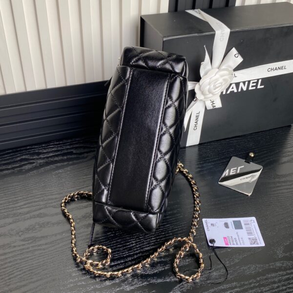 CHANEL bowling camera bag - Image 7