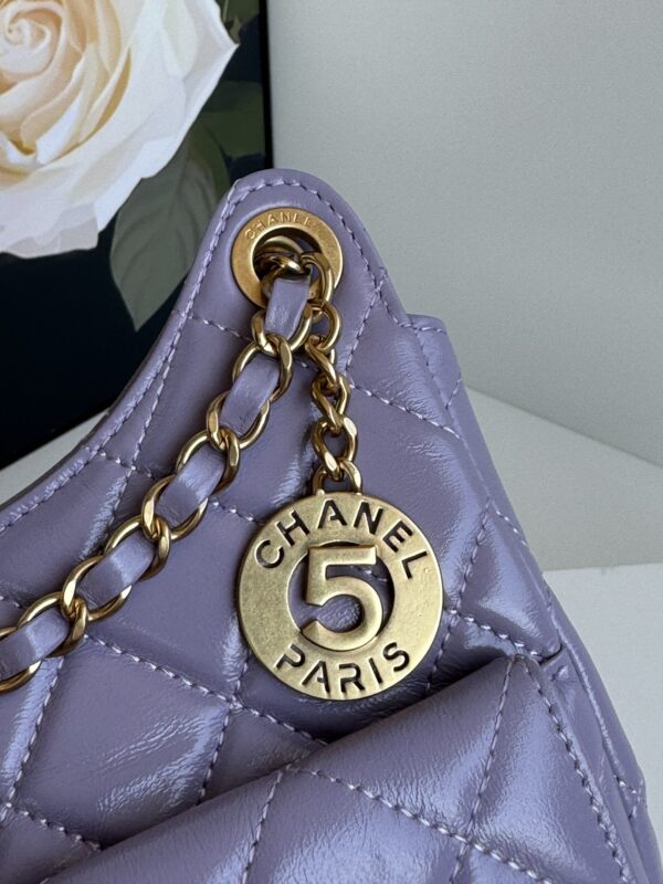 CHANEL hobo hippie bag - Image 3