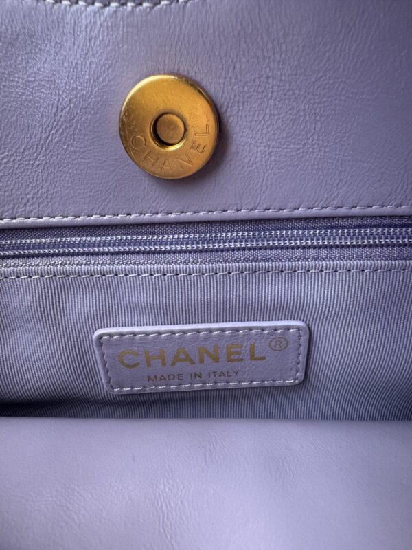 CHANEL hobo hippie bag - Image 8