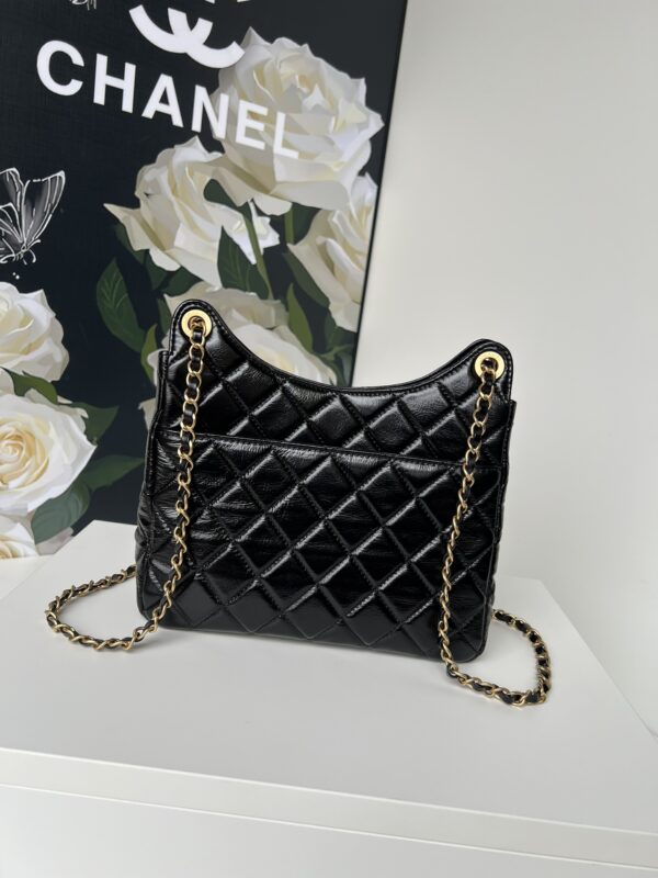 CHANEL hobo hippie bag - Image 3