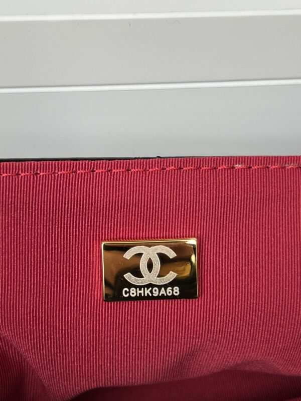 CHANEL hobo hippie bag - Image 10