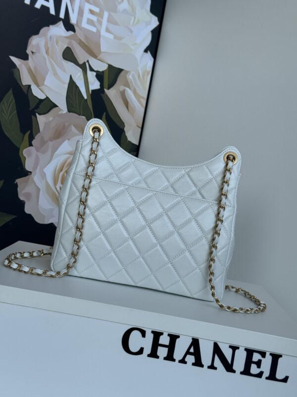 CHANEL hobo hippie bag - Image 2