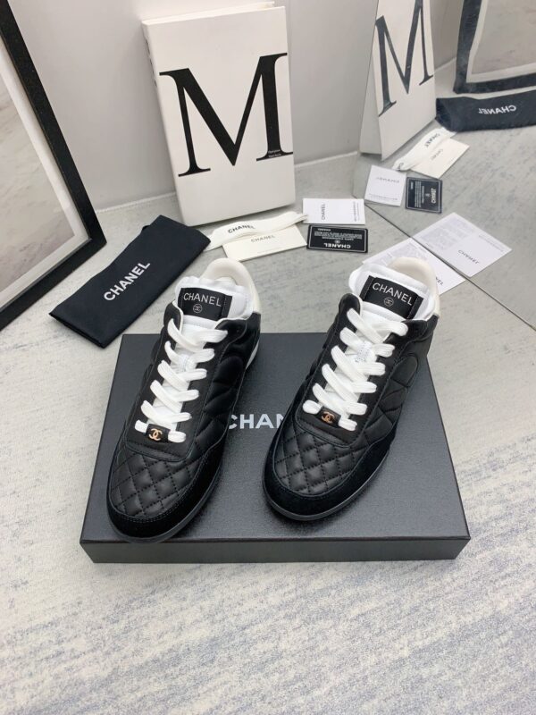 CHANEL casual shoes - Image 3