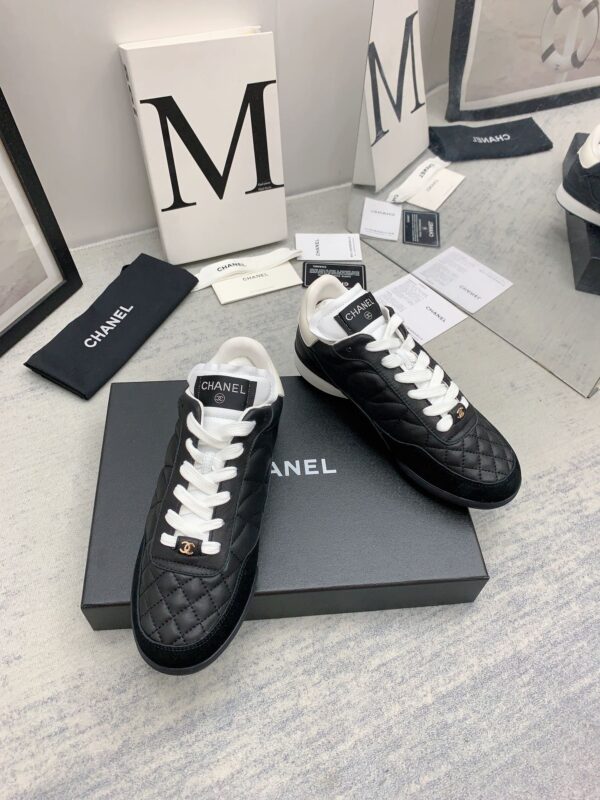 CHANEL casual shoes - Image 6