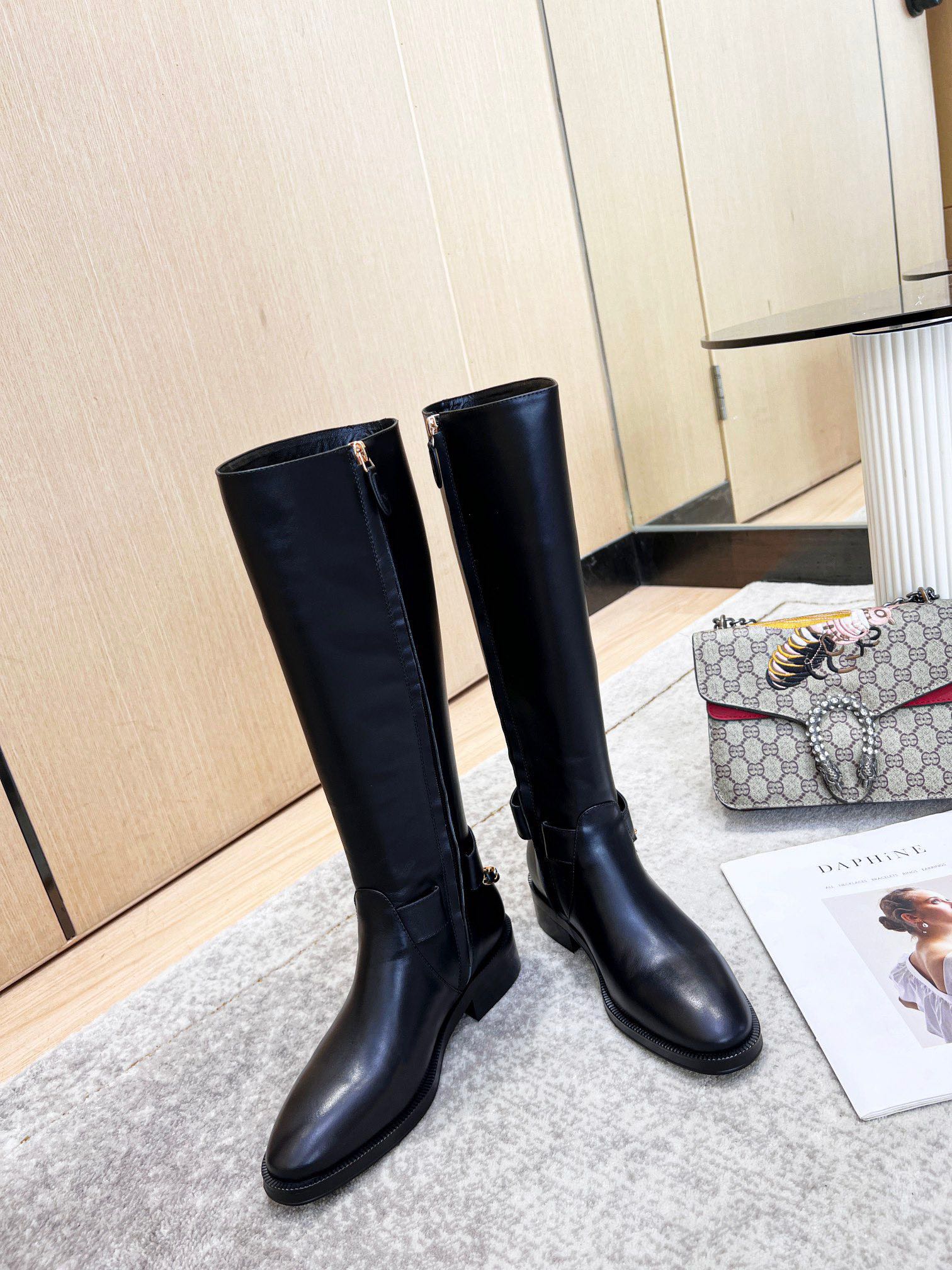 CHANEL classic boots - Image 3