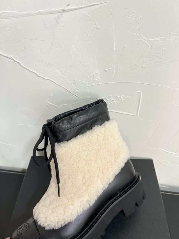 CHANEL Martin ankle boots - Image 8