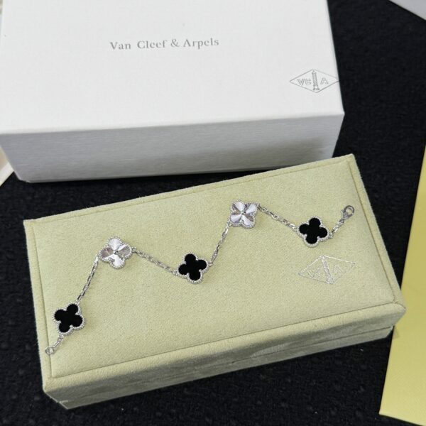Van Cleef &Arpels - Image 3