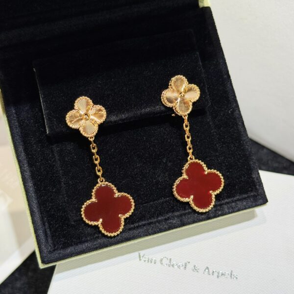 Van Cleef &Arpels studs