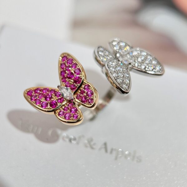Van Cleef &Arpels ring
