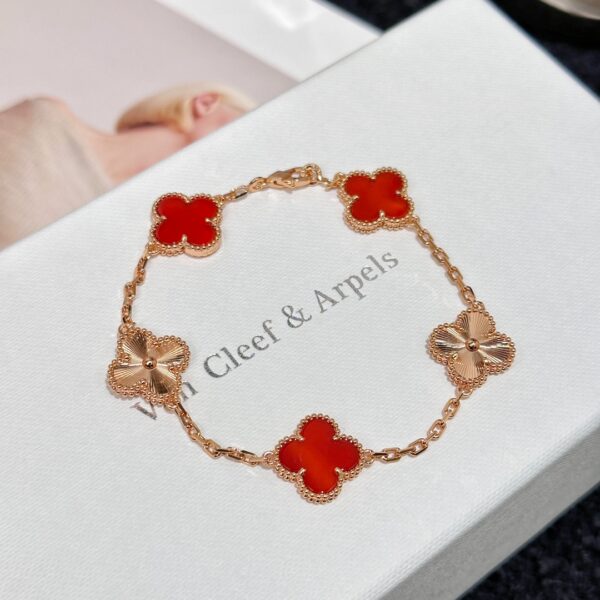 Van Cleef &Arpels bracelet