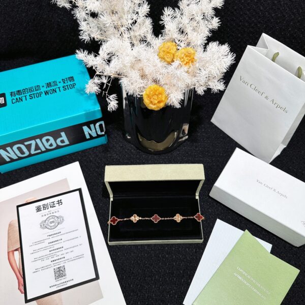 Van Cleef &Arpels bracelet - Image 2