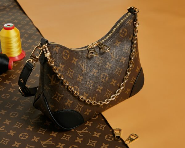 LV odeon bag - Image 4