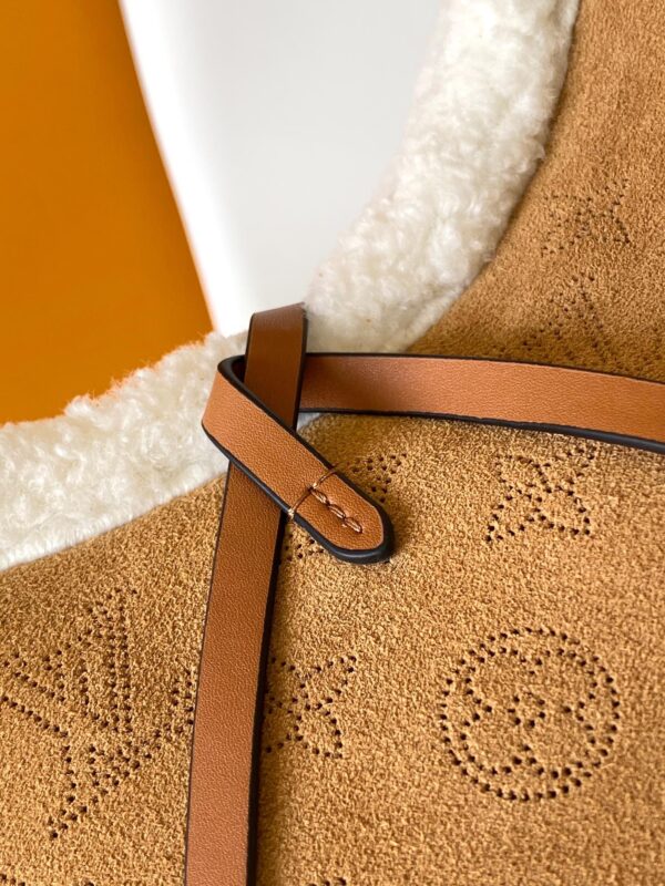 LV carryall - Image 5