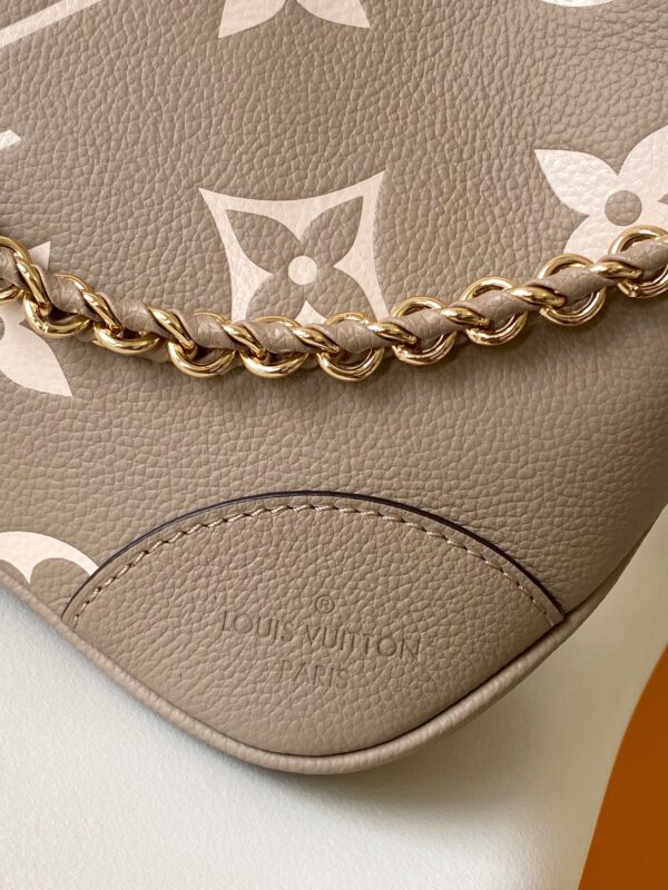 LV handbag - Image 4