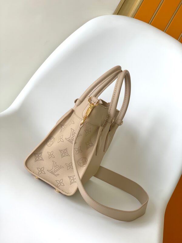 LV On My Side - Image 2