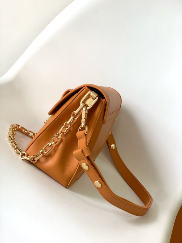 LV Dauphine Soft bag - Image 2