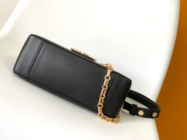 LV Dauphine Soft bag - Image 3