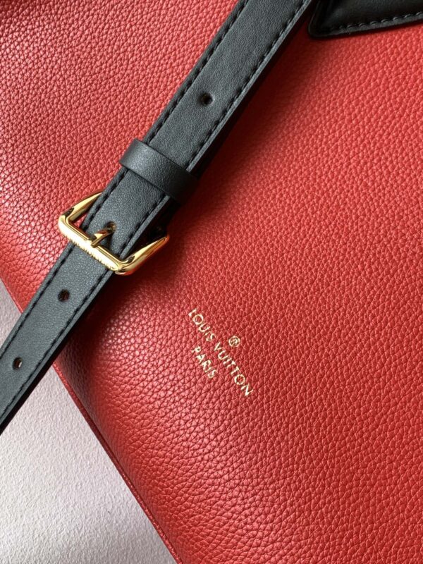 LV On My Side bag - Image 5