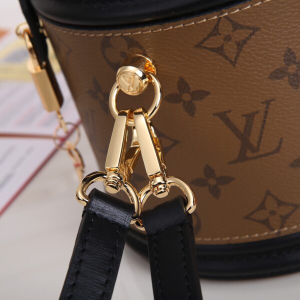 LV VANITY bag - Image 5