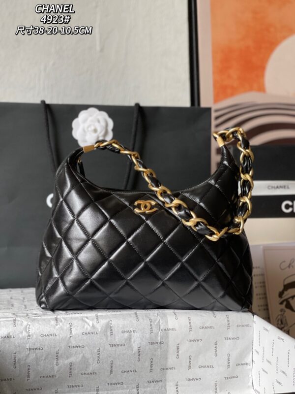 CHANEL hobo bag