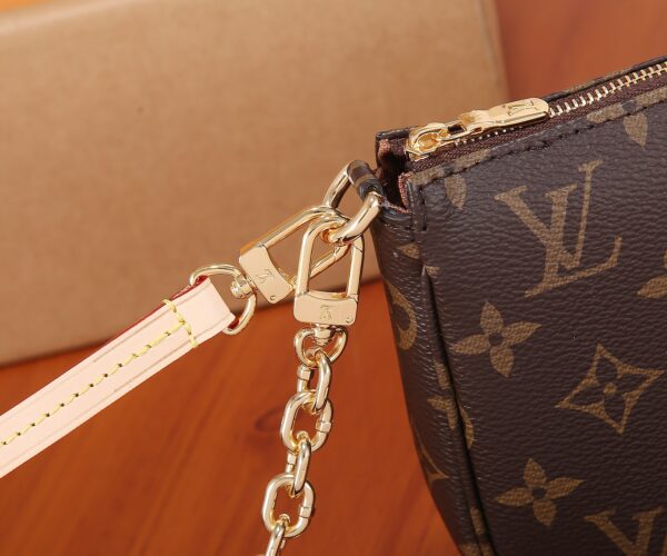 LV Pochette Accessoires bag - Image 5
