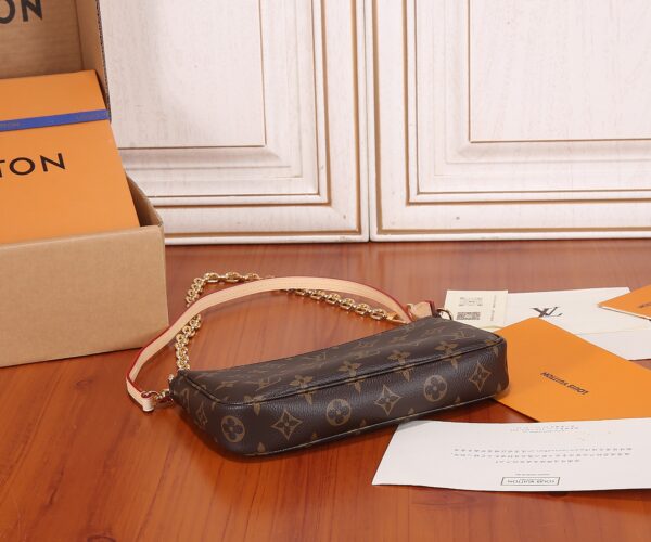 LV Pochette Accessoires bag - Image 6