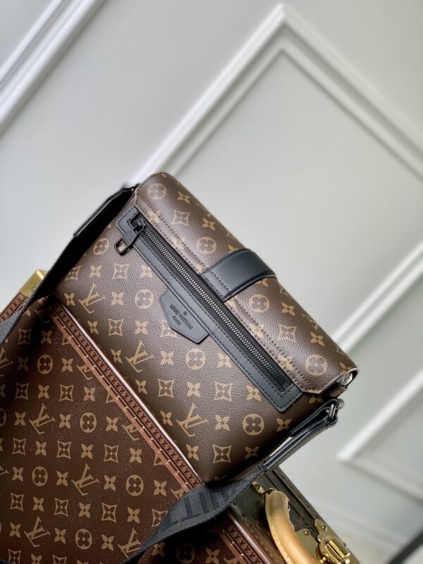 LV S-Cape Postman Bag - Image 3